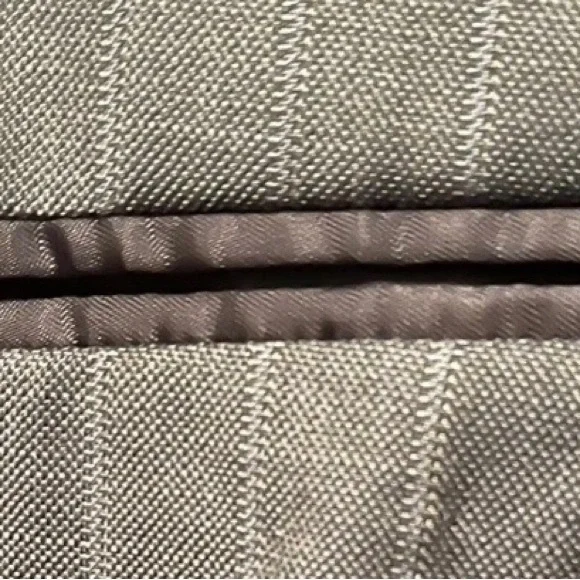 JOS A. BANK MEN’S SLATE & GRAY STRIPED WOOL SIGNATURE GOLD COAT/48 LNG/PRE-OWNED